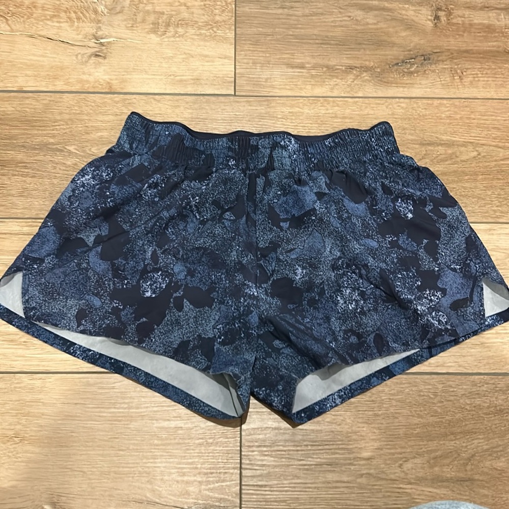 Gap blue patterned running shorts, Size S